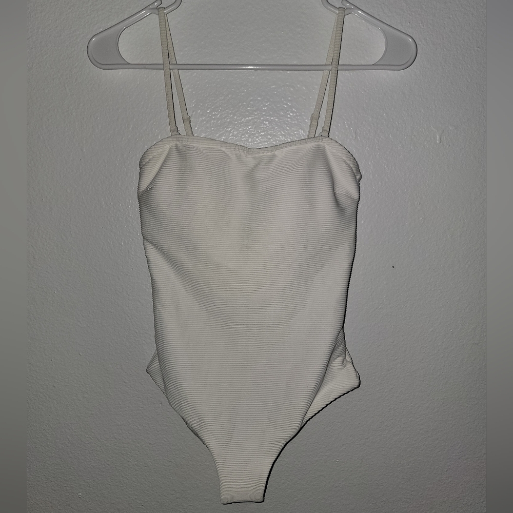 Onia one piece